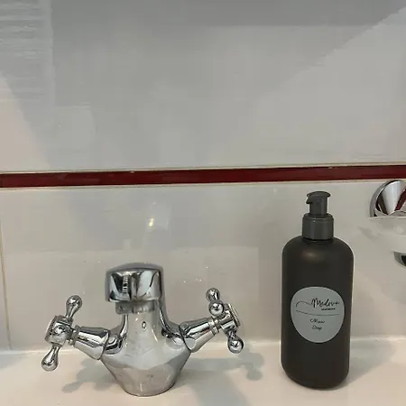 Shpytalna є світло Apartment *