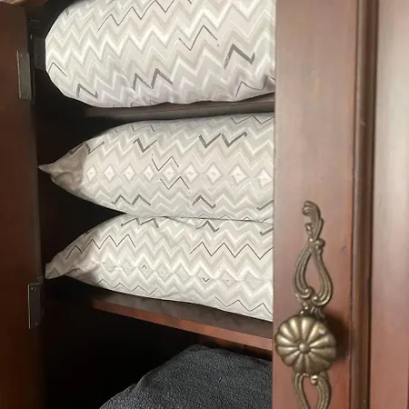 Shpytalna є світло Apartment *